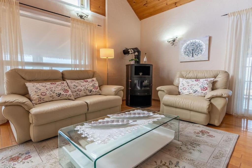 Villa Carlitos Vistas Al Mar Y A La Montana 아데제 외부 사진