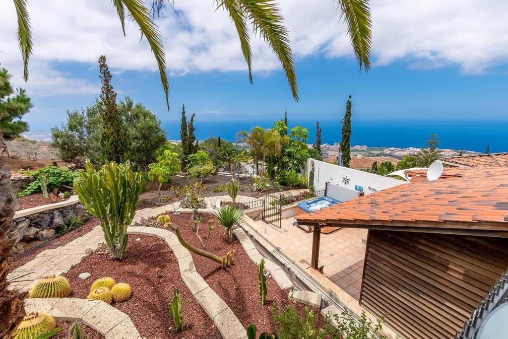 Villa Carlitos Vistas Al Mar Y A La Montana 아데제 외부 사진