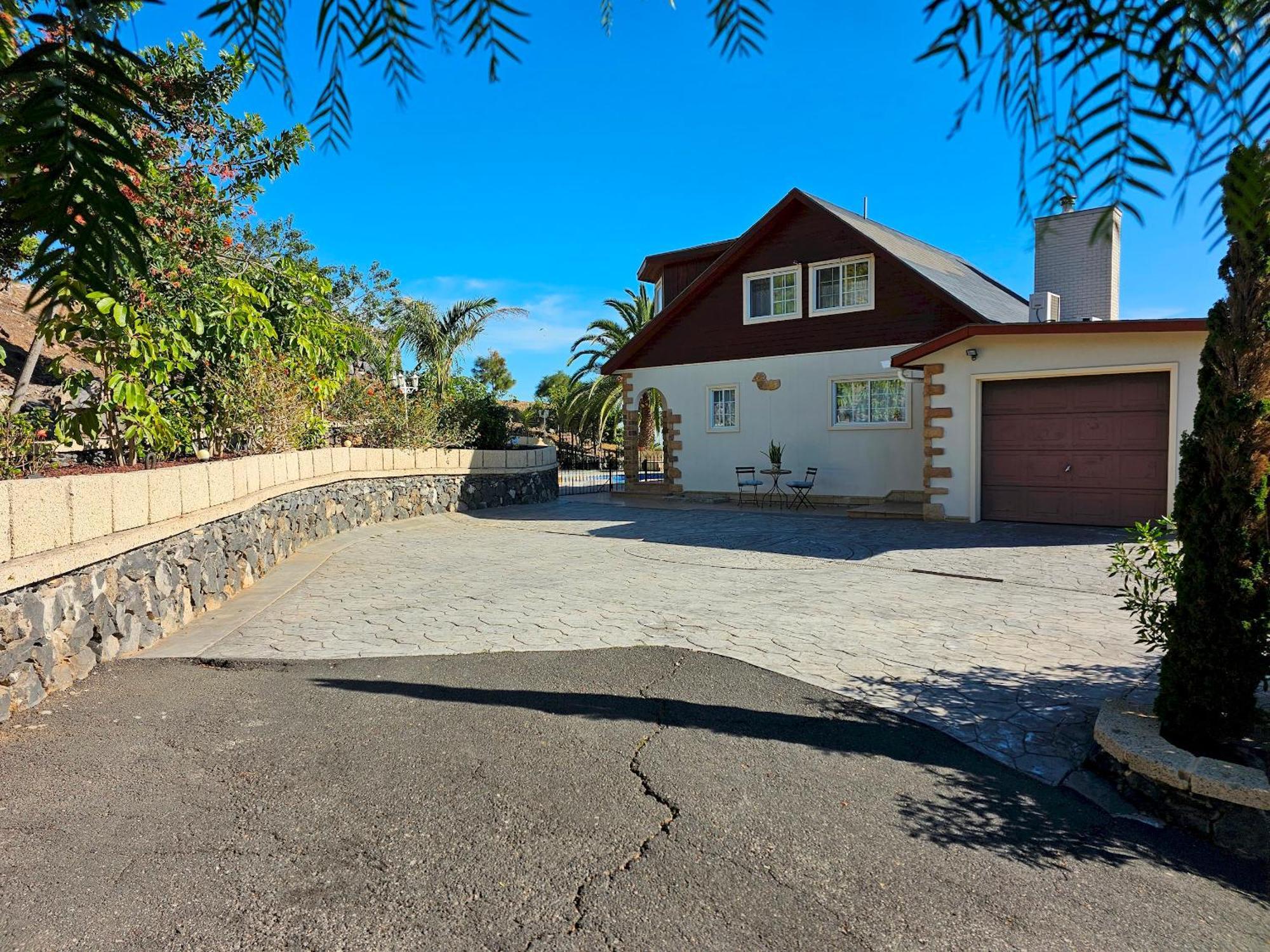Villa Carlitos Vistas Al Mar Y A La Montana 아데제 외부 사진