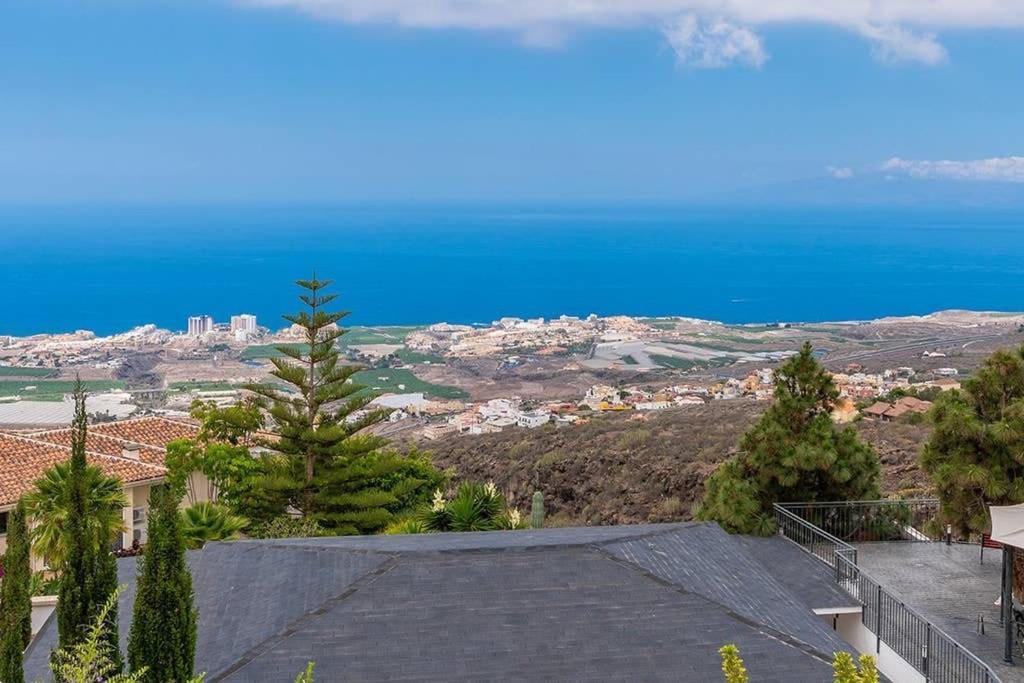 Villa Carlitos Vistas Al Mar Y A La Montana 아데제 외부 사진
